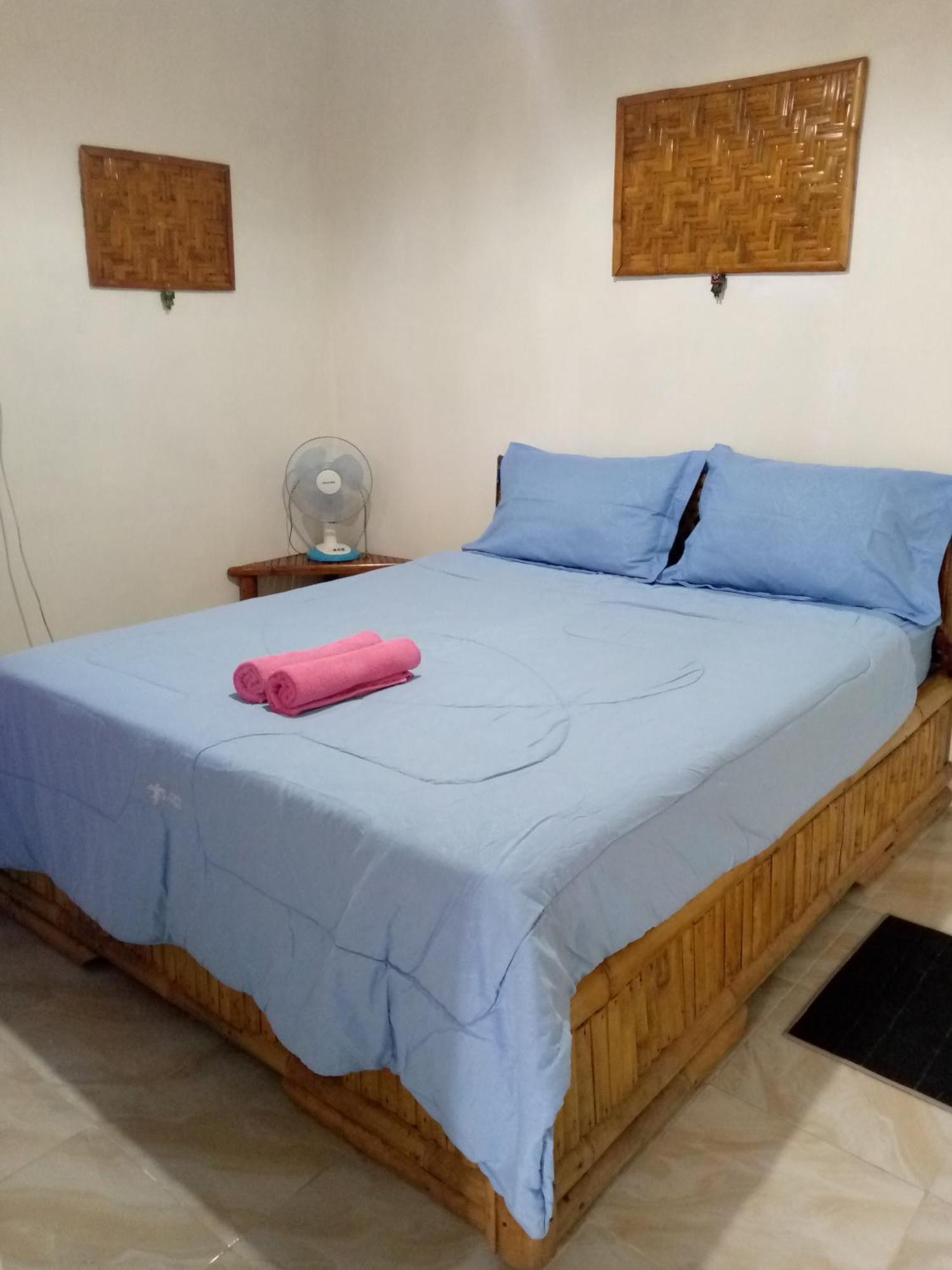Syaqila Homestay Lombok テテバトゥ エクステリア 写真