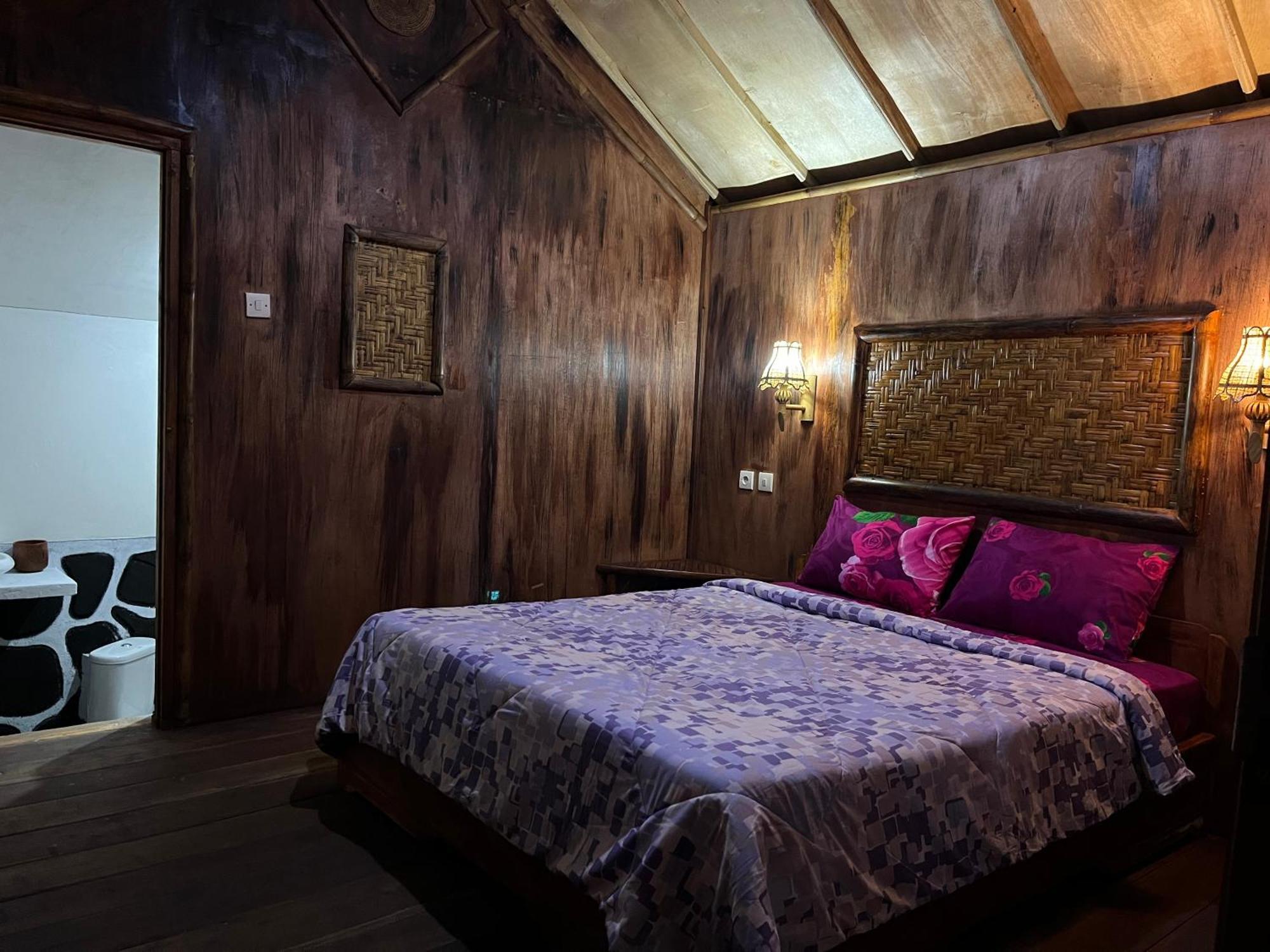 Syaqila Homestay Lombok テテバトゥ エクステリア 写真